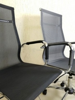 Кресло Barneo K-111H для персонала (черная сетка) в Карталах - kartaly.mebel-74.com | фото