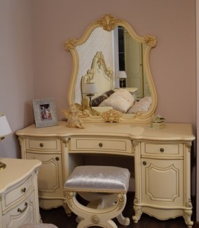 Туалетный стол + Зеркало Мона Лиза (крем) в Карталах - kartaly.mebel-74.com | фото